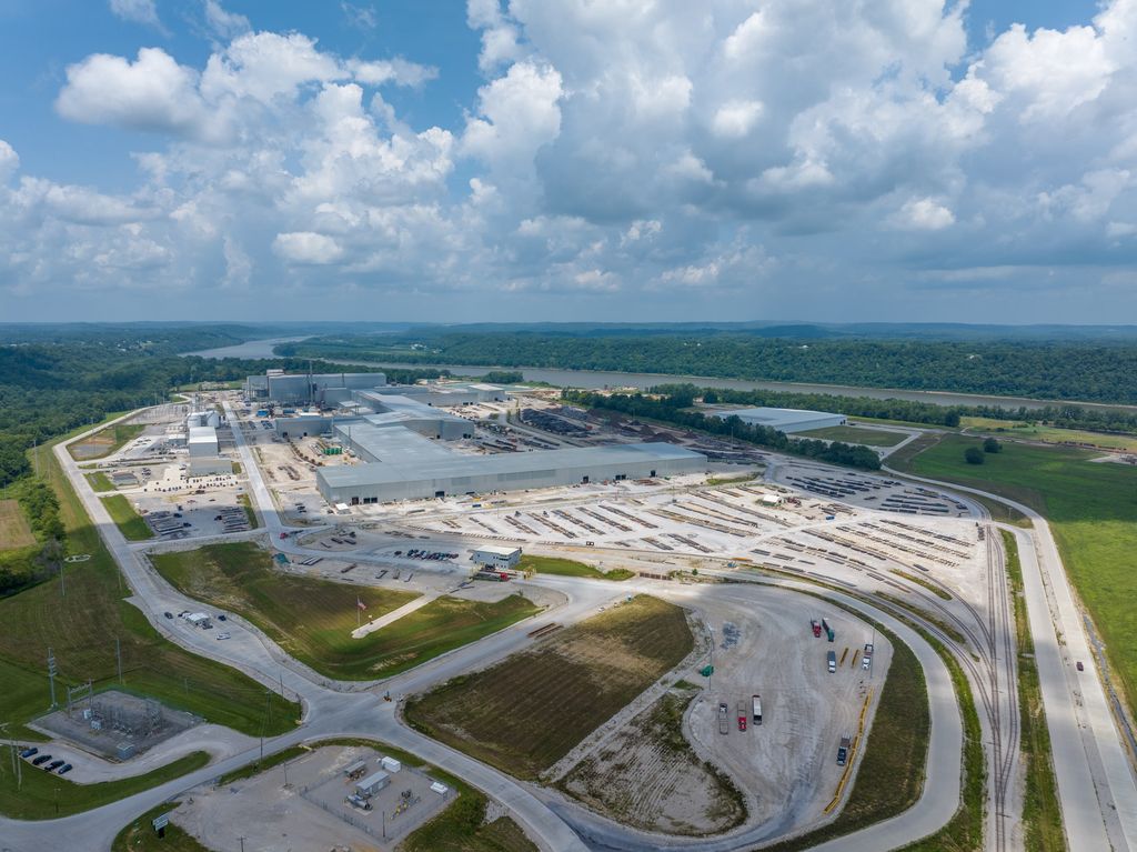 Large industrial plant campus near Brandenburg, Kentucky
