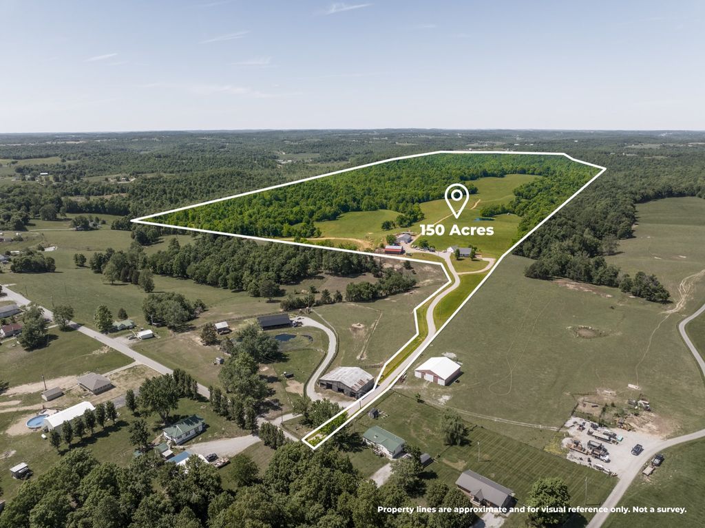 Aerial photo with an approximate boundary line around a 150-acre property near Leitchfield, Kentucky